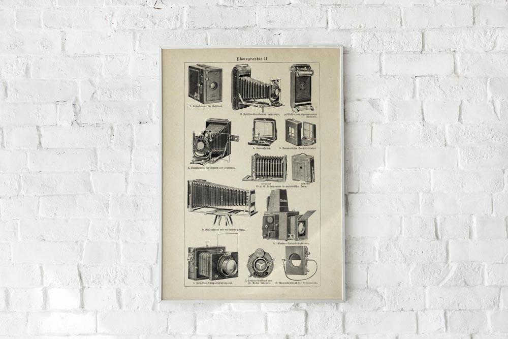 Cámara de fotos antigua sobre carrete. Cartel, pancarta, tablero o señal  Stock Illustration