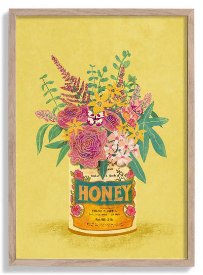 Flowers In a vintage Honey Can door Raissa Oltmanns