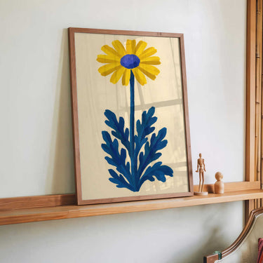 Golden Petal by Frida Floral Studio - Kuriosis Fine Art GmbH