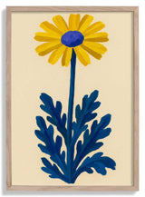 Golden Petal by Frida Floral Studio - Kuriosis Fine Art GmbH